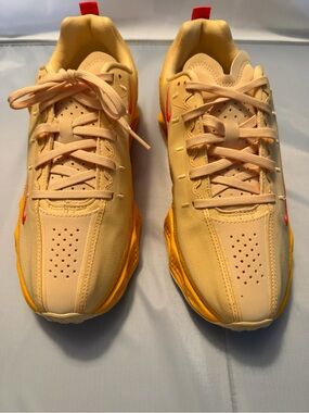 Nike 7 Youth/ 8.5 Women’s Yellow Sneakers with Pink Swoosh